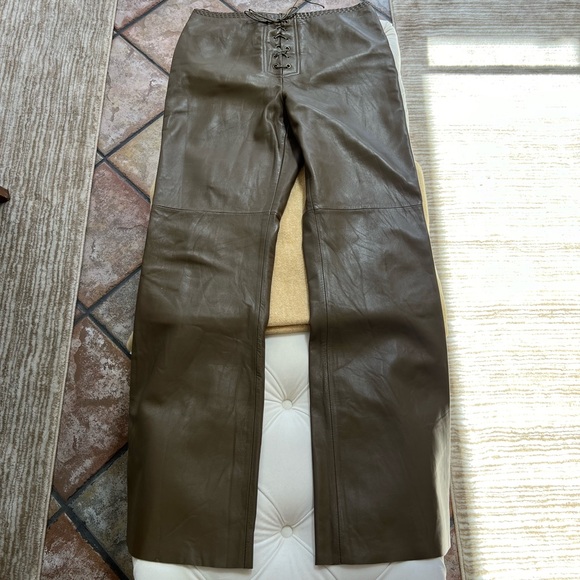 Buttery soft genuine moss green leather pants size 10 - Picture 1 of 4